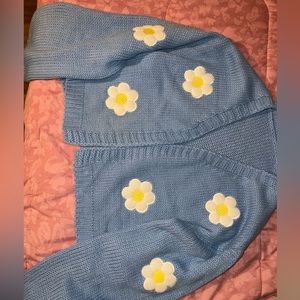 Knitted cropped sweater